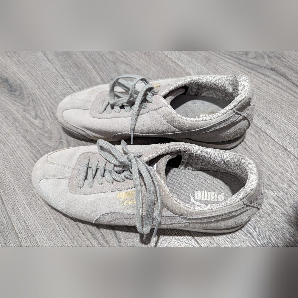 PUMA Grey/Silver Men's Tennis Shoes SIZE 10.5